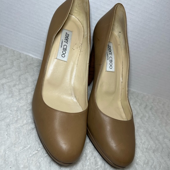 Jimmy Choo Women’s Tan classic leather pumps Heels Shoes...